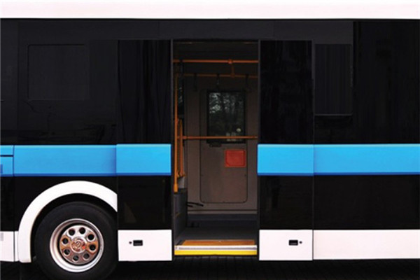 黃海DD6762B01N公交車（天然氣國(guó)五13-21座）