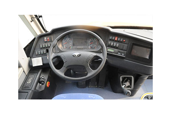 福田歐輝BJ6780S6MFB小學生專用校車（柴油國五24-41座）