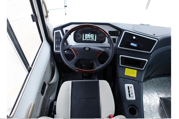 東風超龍EQ6670CBEVT公交車（純電動10-21座）