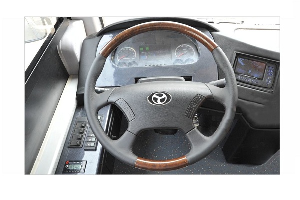 揚(yáng)子江WG6610BEVHT1公交車(chē)（純電動(dòng)10-13座）