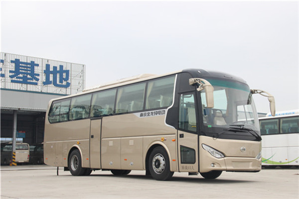 南京金龍NJL6107BEV8客車（純電動(dòng)24-47座）
