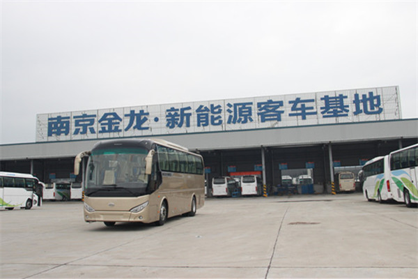 南京金龍NJL6107BEV8客車（純電動(dòng)24-47座）
