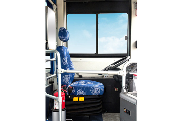 南京金龍NJL6100EV7公交車（純電動(dòng)19-37座）