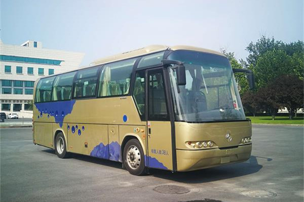 北方BFC6900L1D6豪華旅游客車（柴油國(guó)六24-38座）