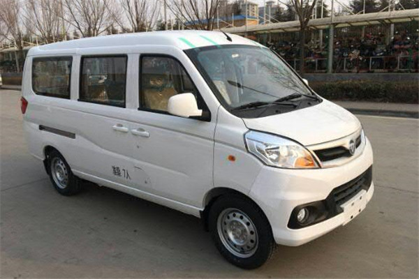 福田圖雅諾BJ6425EVAA3多用途輕客（純電動(dòng)5-7座）