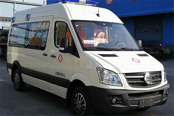 金旅XML5043XJH15救護(hù)車（柴油國五5-9座）