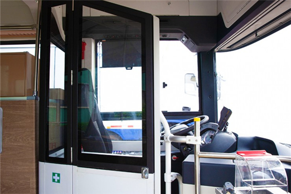 格力鈦GTQ6102BEVB30低入口公交車（純電動(dòng)19-29座）