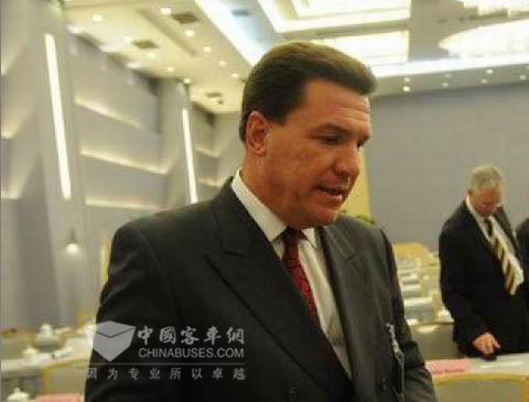 康明斯(中國)投資有限公司董事長兼首席執行官華金聲