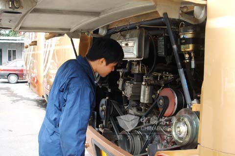 日野發動機參與兩會交通保障