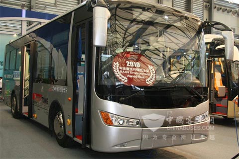 中通LCK6101GEV型十米級混合動力（AMT）公交車